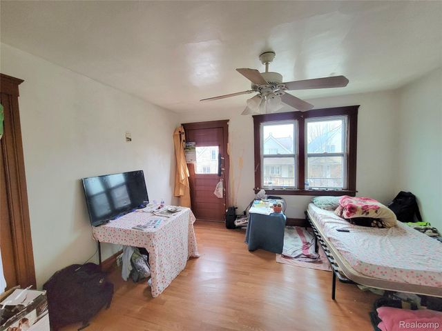 2282 Poland Street, Hamtramck, MI 48212