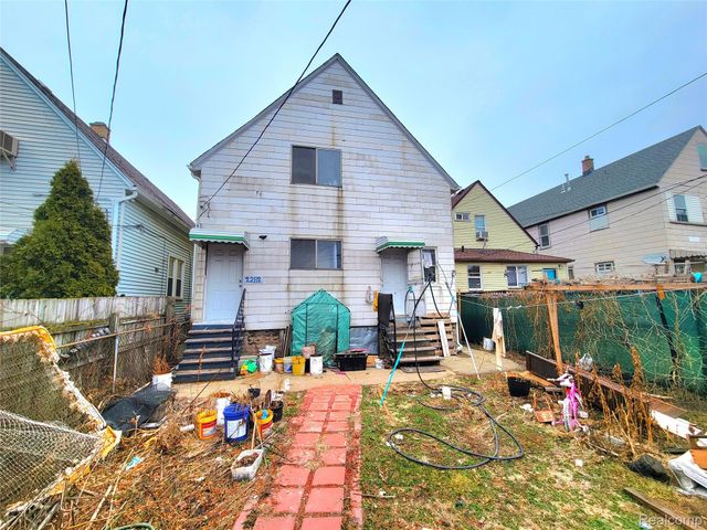 2282 Poland Street, Hamtramck, MI 48212