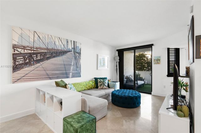 110 Washington Ave 2309, Miami Beach, FL 33139