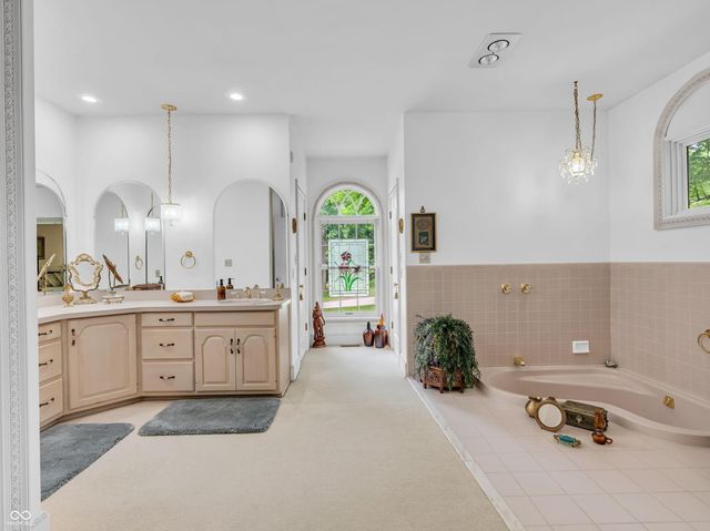 608 N Tulip Court, Crawfordsville, IN 47933
