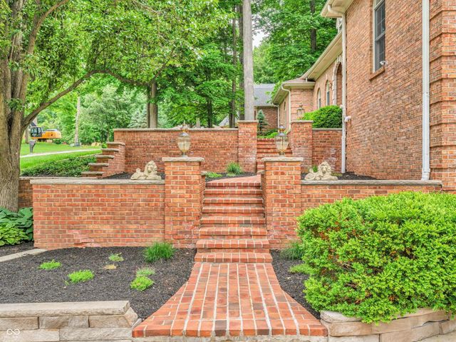 608 N Tulip Court, Crawfordsville, IN 47933
