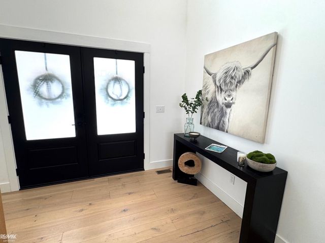 5718 Sheldon Road, Oakland Twp, MI 48306