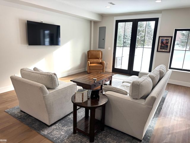 5718 Sheldon Road, Oakland Twp, MI 48306