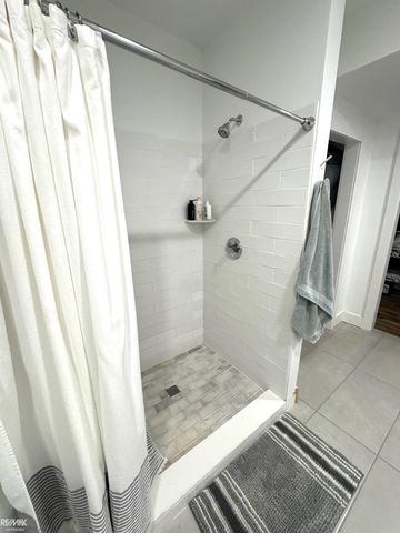 5718 Sheldon Road, Oakland Twp, MI 48306