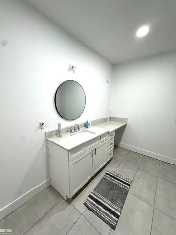 5718 Sheldon Road, Oakland Twp, MI 48306