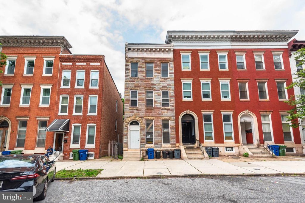 Image 2 of property listing at 724 N CARROLLTON AVE, Baltimore, MD 21217