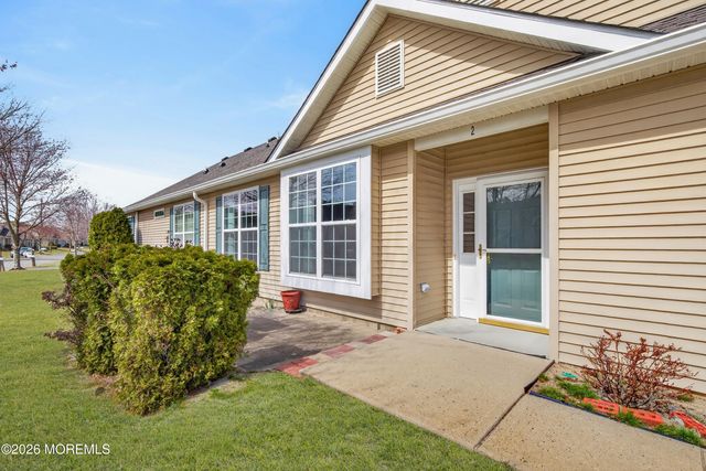 2 Winkle Court, Manchester, NJ 08759