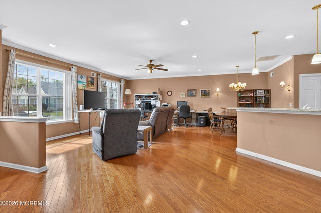 2 Winkle Court, Manchester, NJ 08759