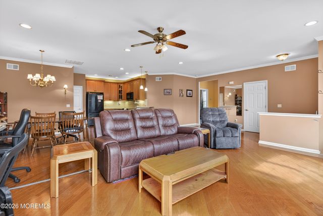 2 Winkle Court, Manchester, NJ 08759