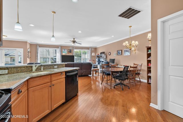 2 Winkle Court, Manchester, NJ 08759