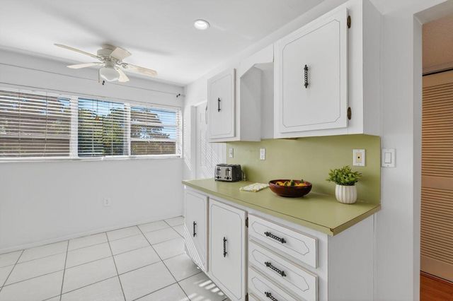 8351 Sands Point Boulevard A310, Tamarac, FL 33321