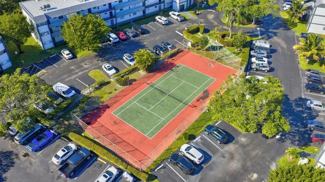 8351 Sands Point Boulevard A310, Tamarac, FL 33321