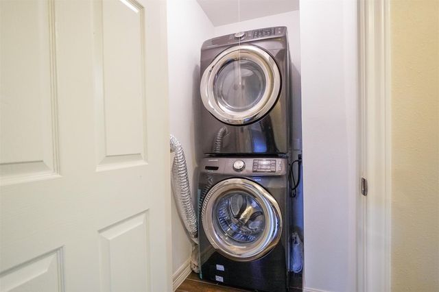 12633 Memorial Drive 77, Houston, TX 77024