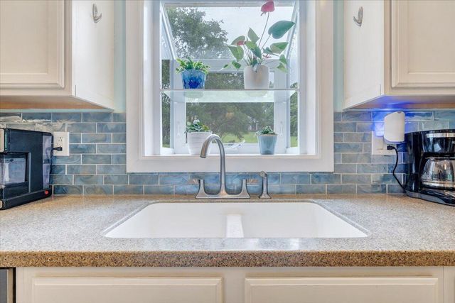 7609 Countrywood DR, Roanoke, VA 24018