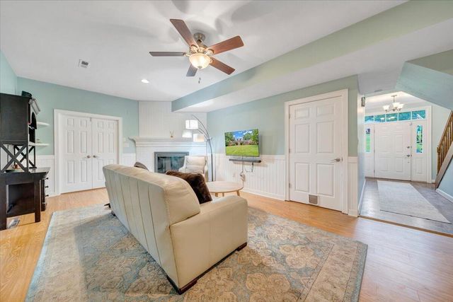 7609 Countrywood DR, Roanoke, VA 24018