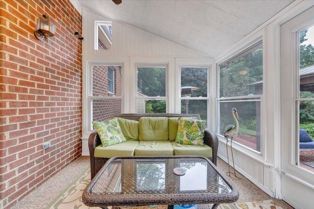 7609 Countrywood DR, Roanoke, VA 24018