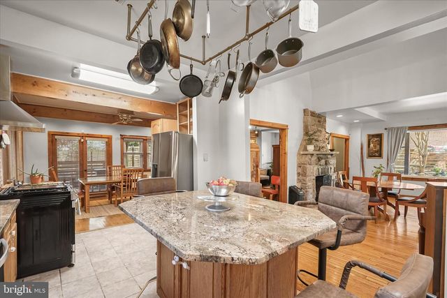 3137 18TH ST NE, Washington, DC 20018