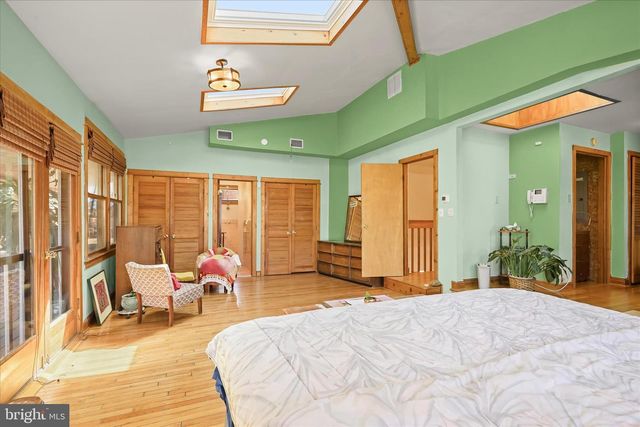 3137 18TH ST NE, Washington, DC 20018