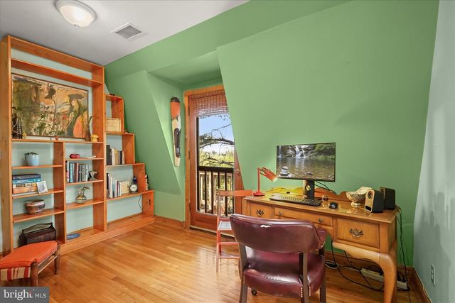 3137 18TH ST NE, Washington, DC 20018
