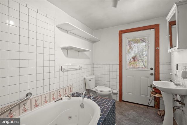 3137 18TH ST NE, Washington, DC 20018