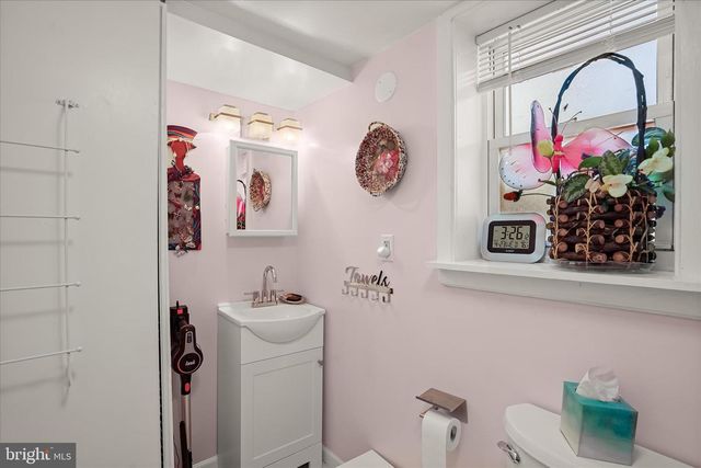 3137 18TH ST NE, Washington, DC 20018