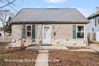 1724 Newberry Street, Saginaw, MI 48602