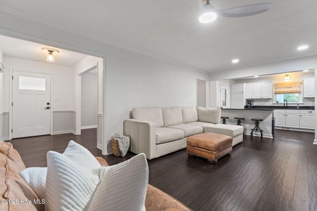 106 Juniper Court, West End, NC 27376