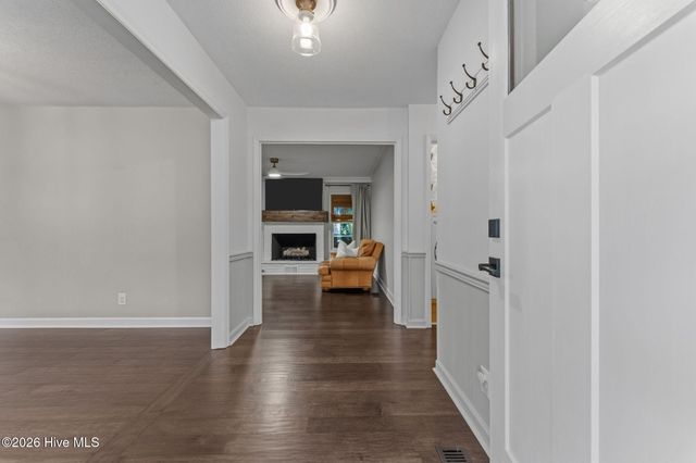 106 Juniper Court, West End, NC 27376