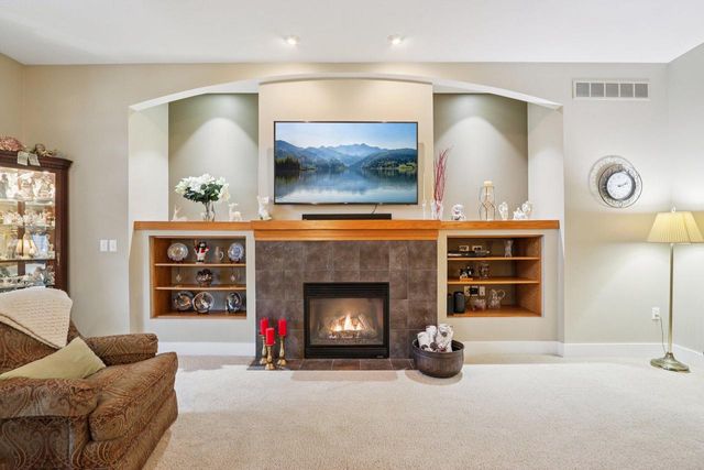 515 Wynnewood COURT, Waukesha, WI 53188