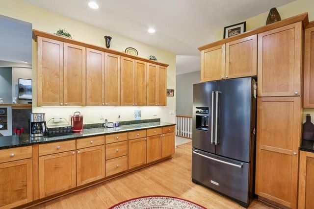 515 Wynnewood COURT, Waukesha, WI 53188