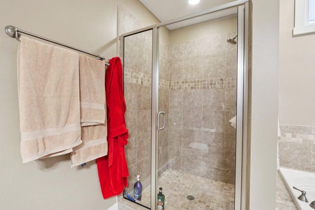 515 Wynnewood COURT, Waukesha, WI 53188