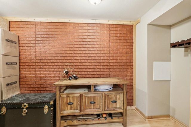 515 Wynnewood COURT, Waukesha, WI 53188