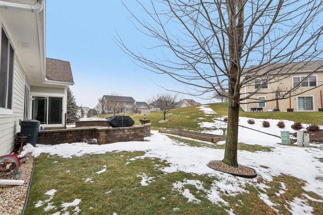 515 Wynnewood COURT, Waukesha, WI 53188