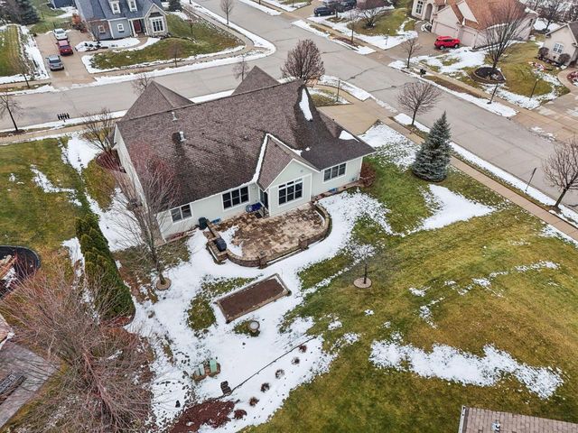 515 Wynnewood COURT, Waukesha, WI 53188