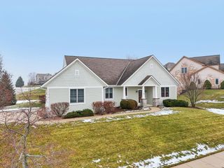 515 Wynnewood COURT, Waukesha, WI 53188