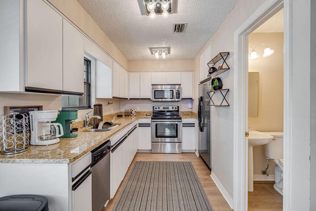 2343 Grand Oaks Lane, Panama City Beach, FL 32408