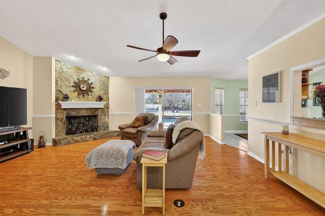 32239 WOLF BRANCH LANE, Sorrento, FL 32776