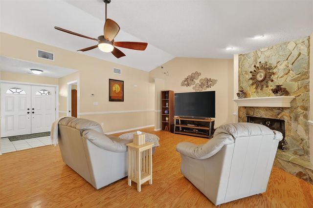 32239 WOLF BRANCH LANE, Sorrento, FL 32776