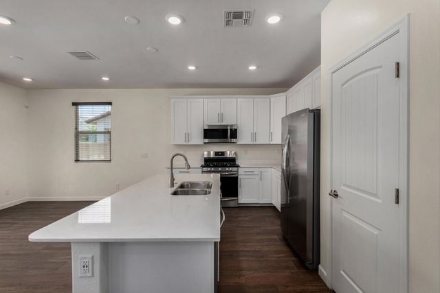 20396 W Brittlewood Avenue, Buckeye, AZ 85396