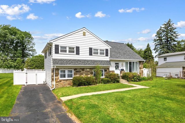282 HENRY AVE, Warminster, PA 18974