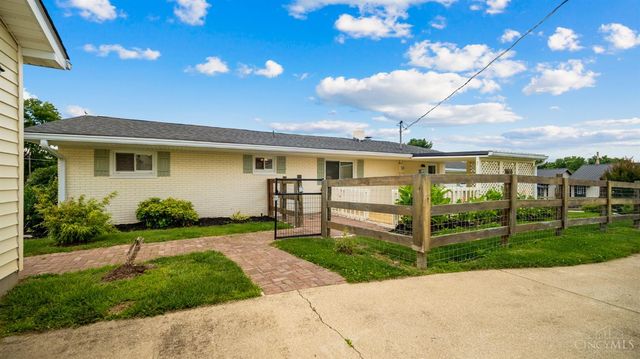 13738 St Rt 41, West Union, OH 45693