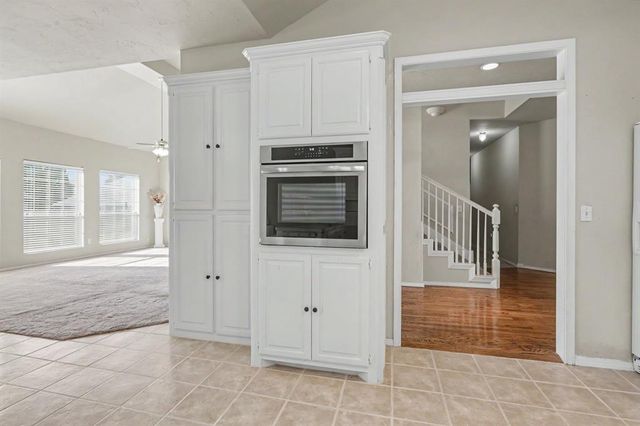 2509 Kingsley Lane, Oklahoma City, OK 73128