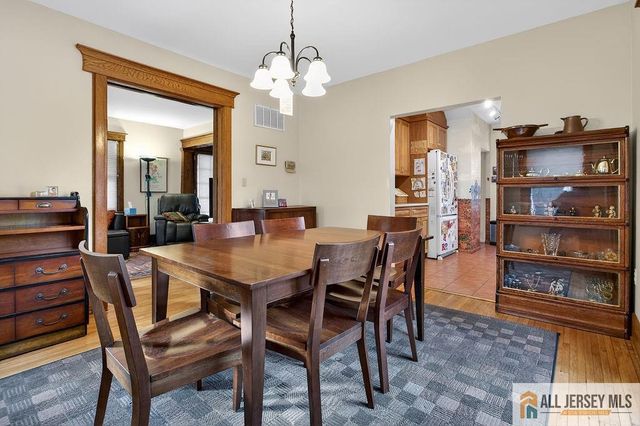 37 N 7th Avenue, Highland Park, NJ 08904