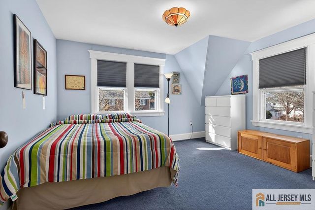 37 N 7th Avenue, Highland Park, NJ 08904