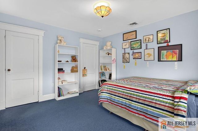 37 N 7th Avenue, Highland Park, NJ 08904