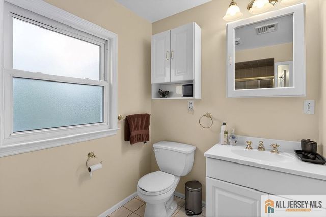 37 N 7th Avenue, Highland Park, NJ 08904