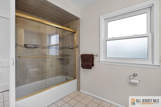 37 N 7th Avenue, Highland Park, NJ 08904