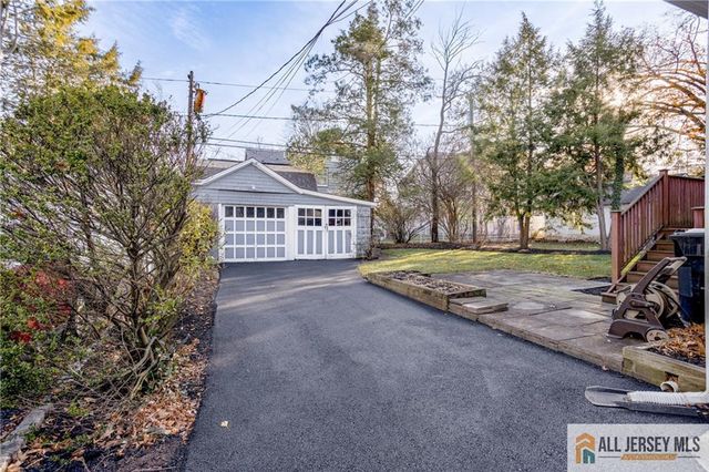 37 N 7th Avenue, Highland Park, NJ 08904