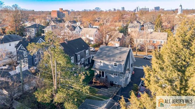 37 N 7th Avenue, Highland Park, NJ 08904