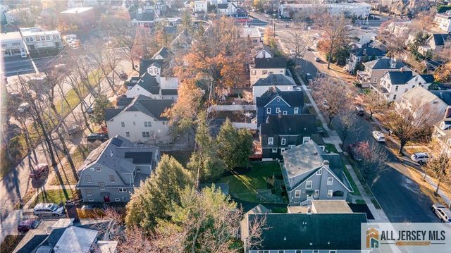 37 N 7th Avenue, Highland Park, NJ 08904